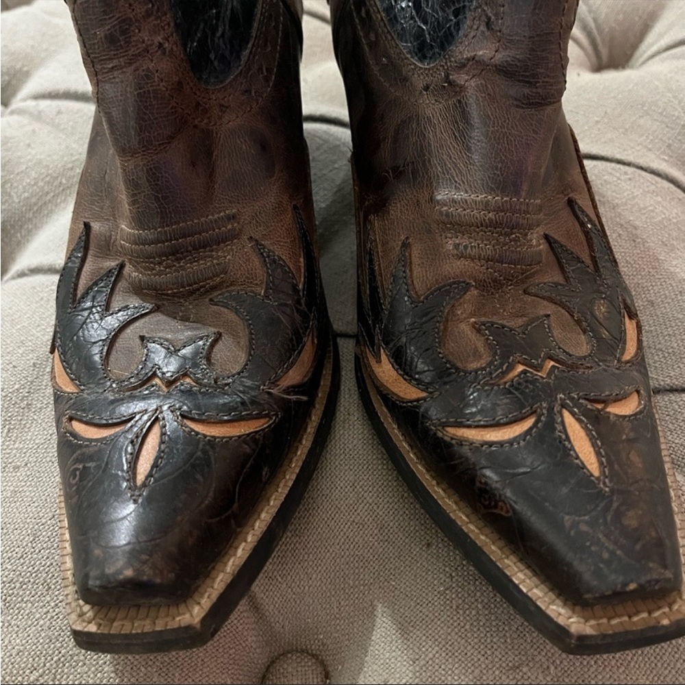 NOT SOLD 8.5 Ariat